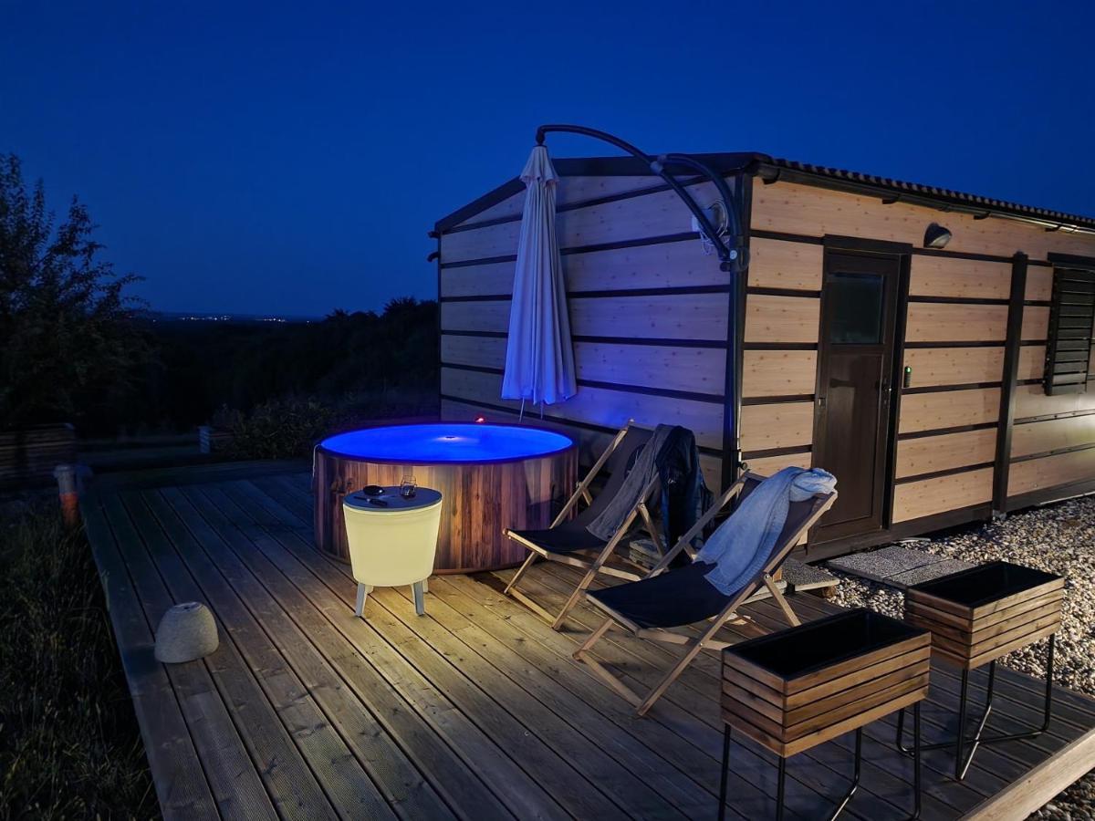 Вилла Vinea Panonika Wine & Mind Retreat Раденци Экстерьер фото